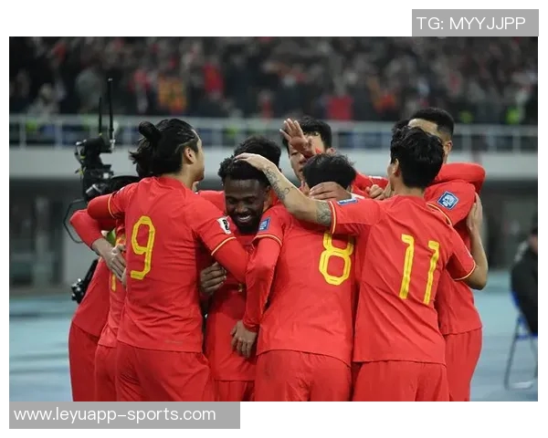 神奇扑救广岛三箭球员近距离头球攻门蹇韬极限反应将球捞出