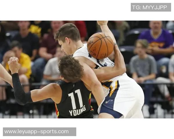 外线没谱！格雷森阿伦19中6拿到21分8助三分16中5